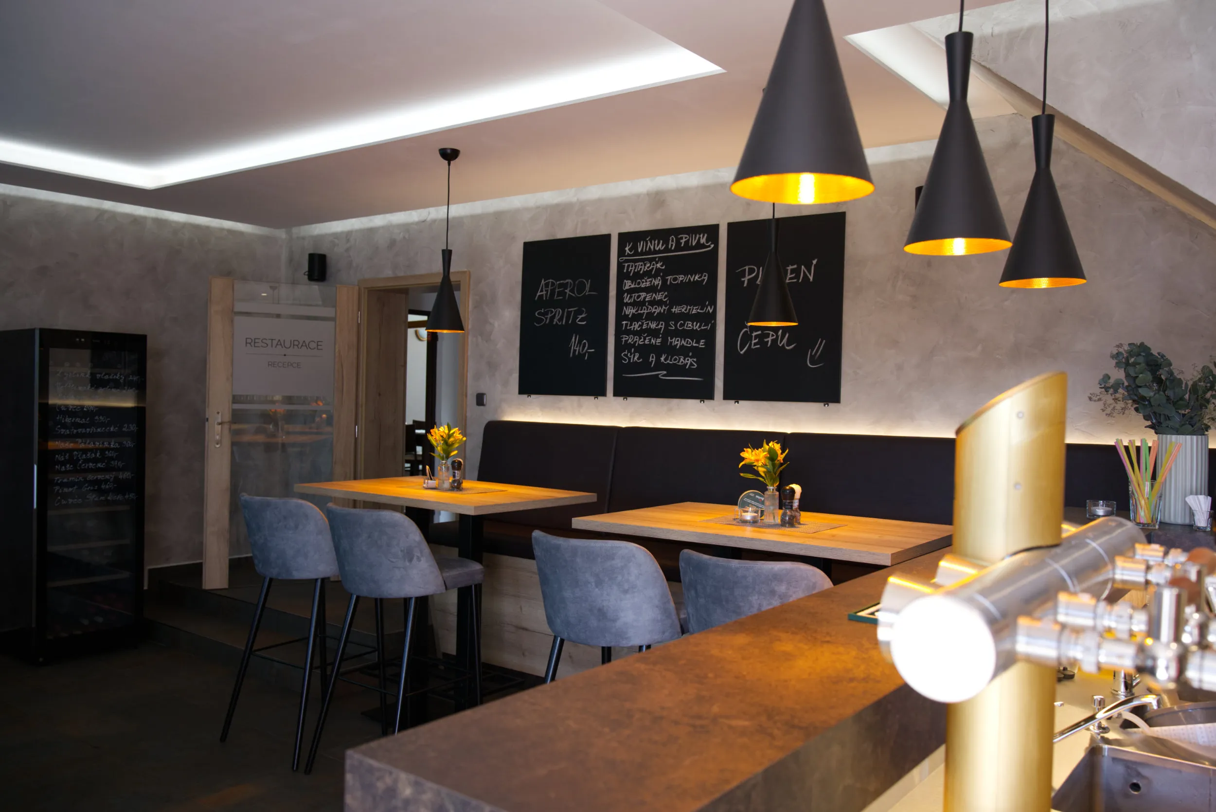 Nově zrekonstruované prostory restaurace U bednářů